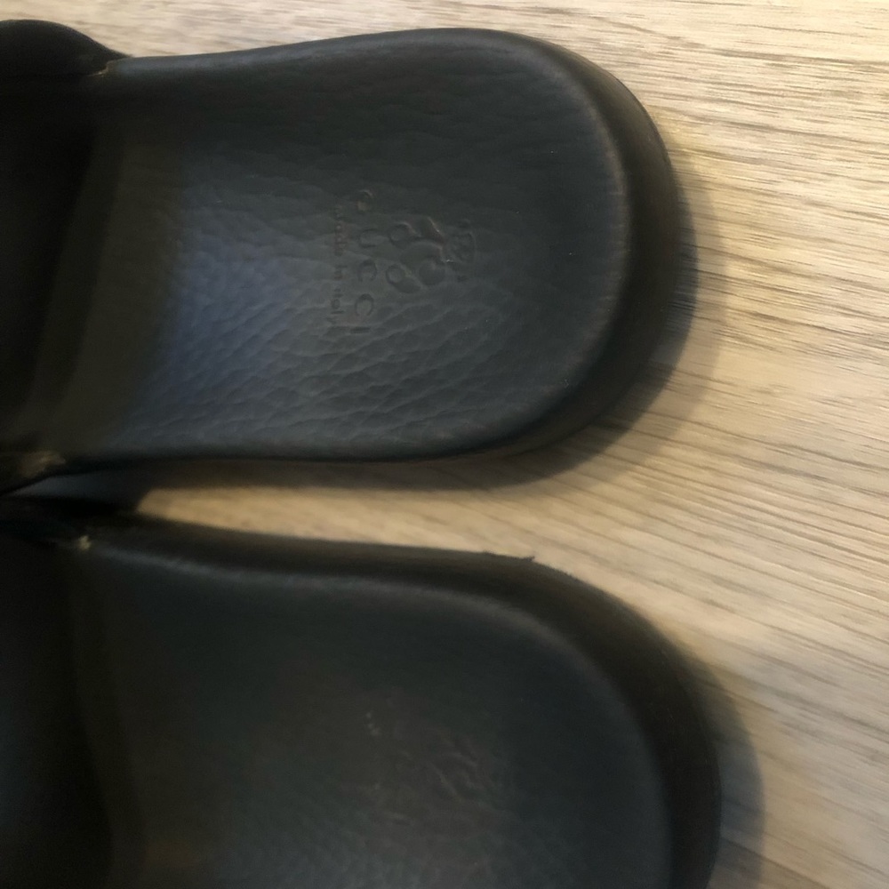 Gucci Children’s Rubber Slides - Picture 7 of 7